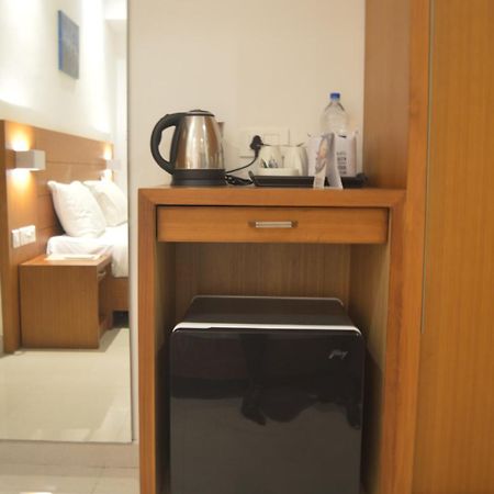 Hotel Apsara Shoranur Exterior photo