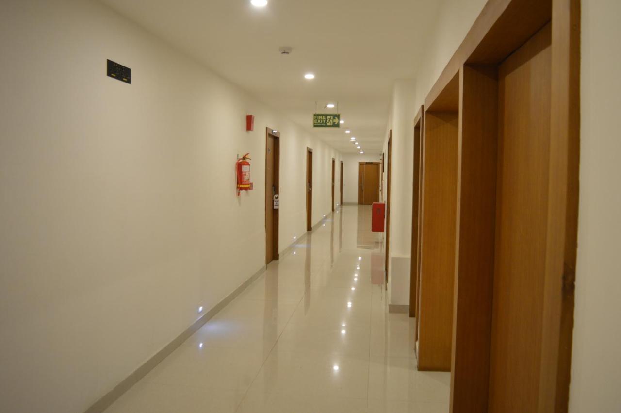 Hotel Apsara Shoranur Exterior photo